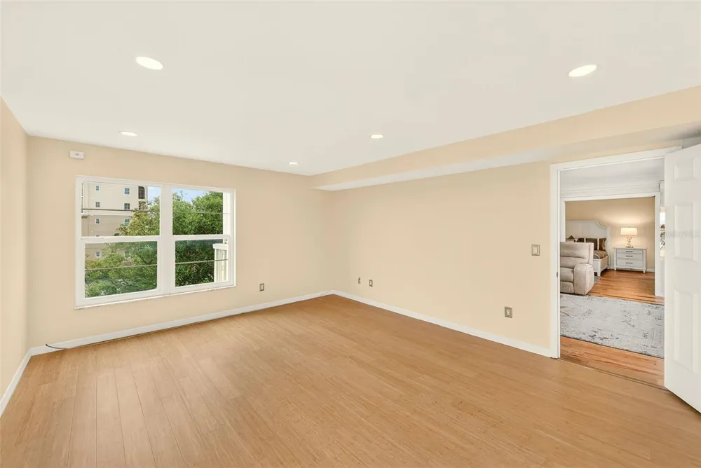 131 BLUFF VIEW DRIVE #401 Belleair Bluffs, FL 33770