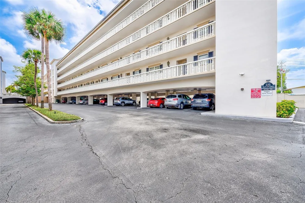 131 BLUFF VIEW DRIVE #401 Belleair Bluffs, FL 33770