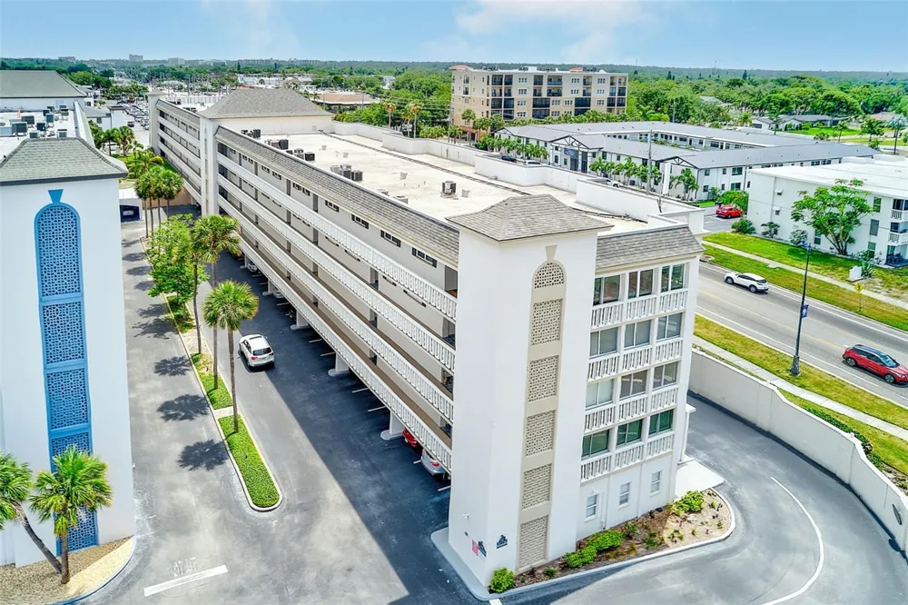 131 BLUFF VIEW DRIVE #401 Belleair Bluffs, FL 33770