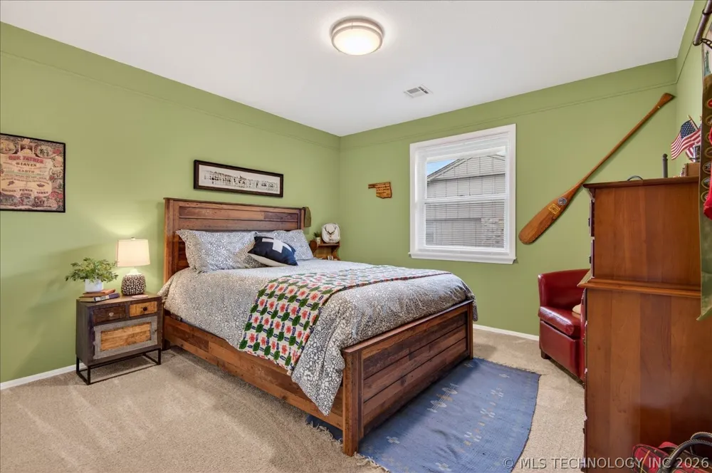 2516 Williamsburg Street S Bartlesville, OK 74006