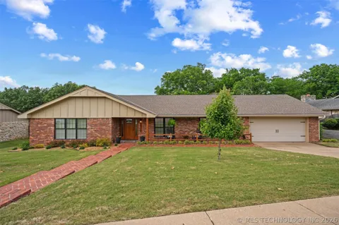 2516 Williamsburg Street S