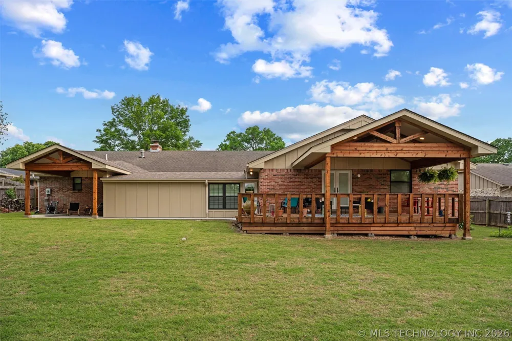 2516 Williamsburg Street S Bartlesville, OK 74006