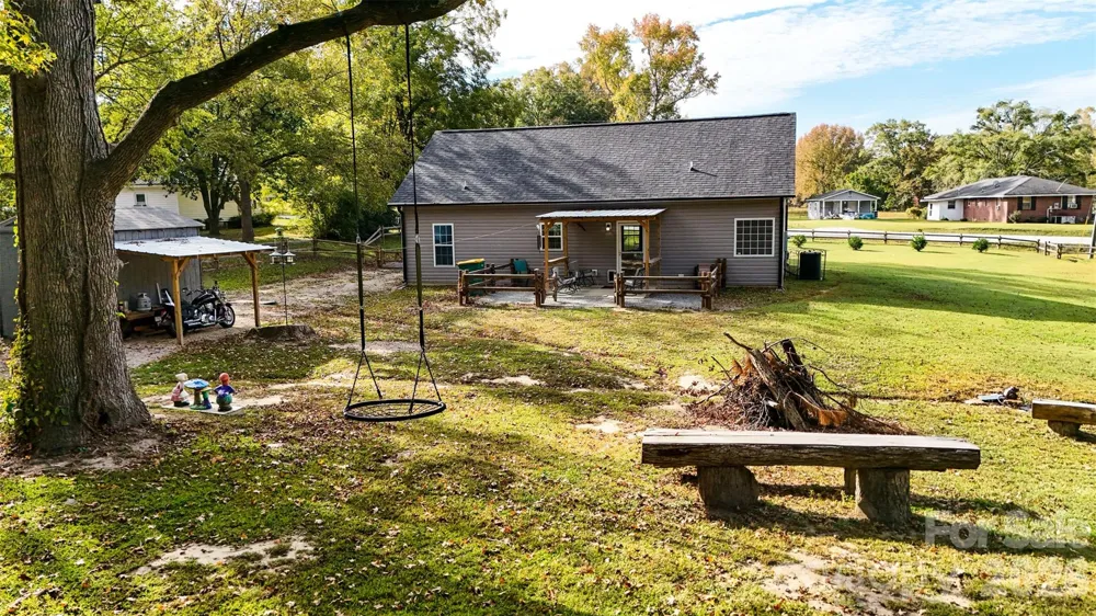 214 W Church Street Jefferson, SC 29718