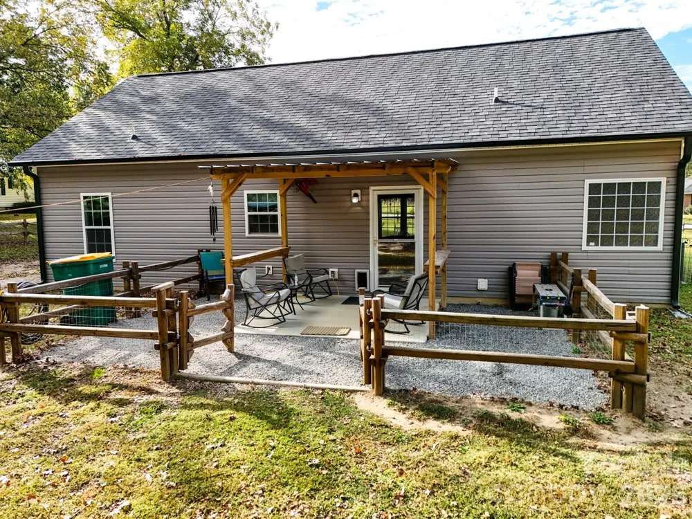 214 W Church Street Jefferson, SC 29718