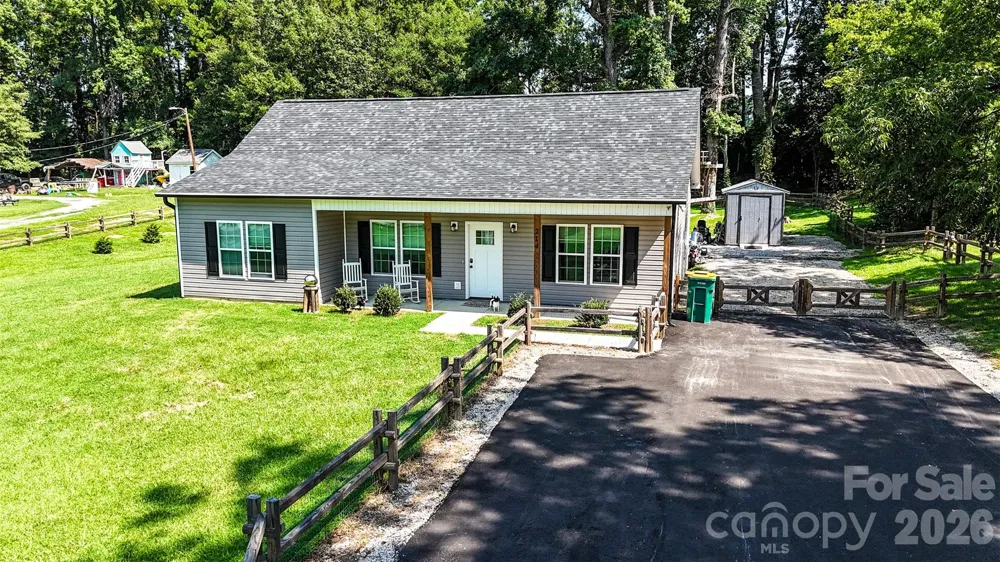 214 W Church Street Jefferson, SC 29718