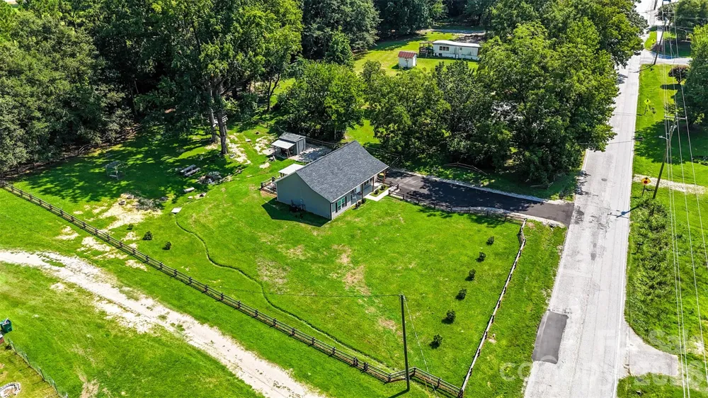 214 W Church Street Jefferson, SC 29718
