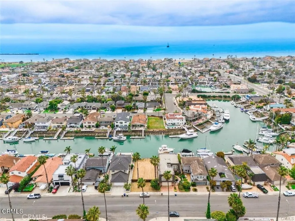 2711 Seahorse Ventura, CA 93001