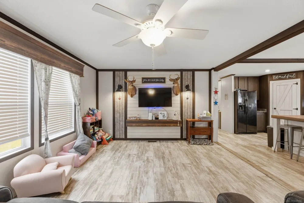 1401 Juniper Court Columbus Township, MI 48063