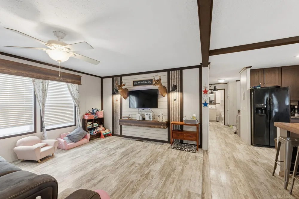 1401 Juniper Court Columbus Township, MI 48063