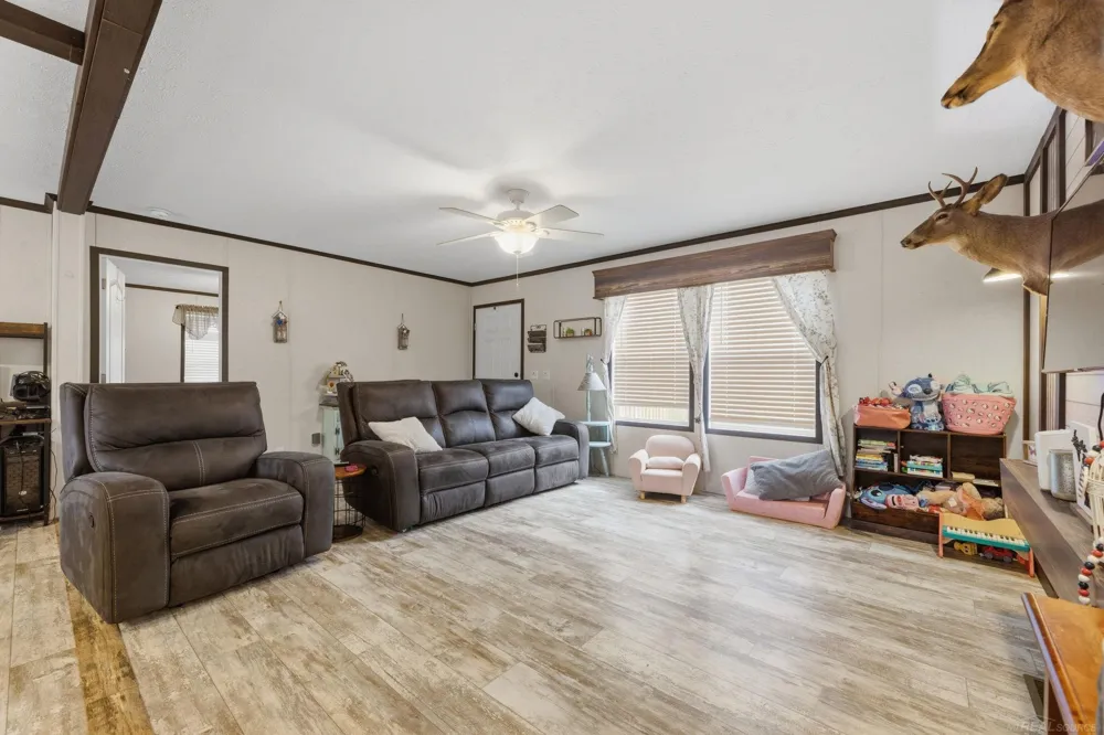 1401 Juniper Court Columbus Township, MI 48063