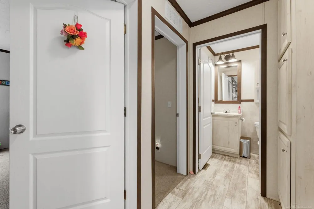 1401 Juniper Court Columbus Township, MI 48063