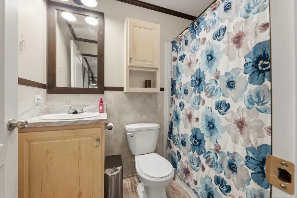 1401 Juniper Court Columbus Township, MI 48063