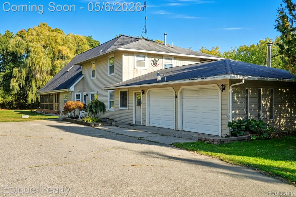 8150 Runyan Lake Road Fenton City, MI 48430