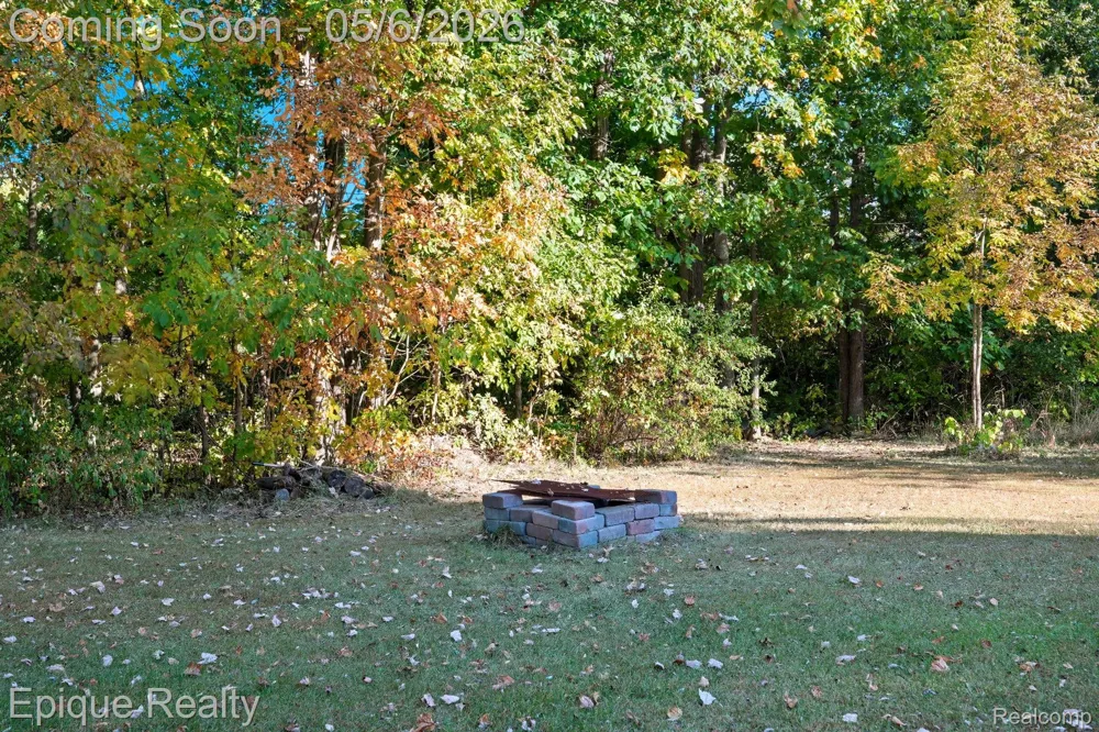 8150 Runyan Lake Road Fenton City, MI 48430