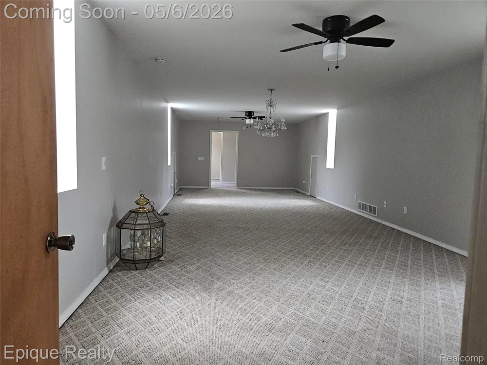 8150 Runyan Lake Road Fenton City, MI 48430
