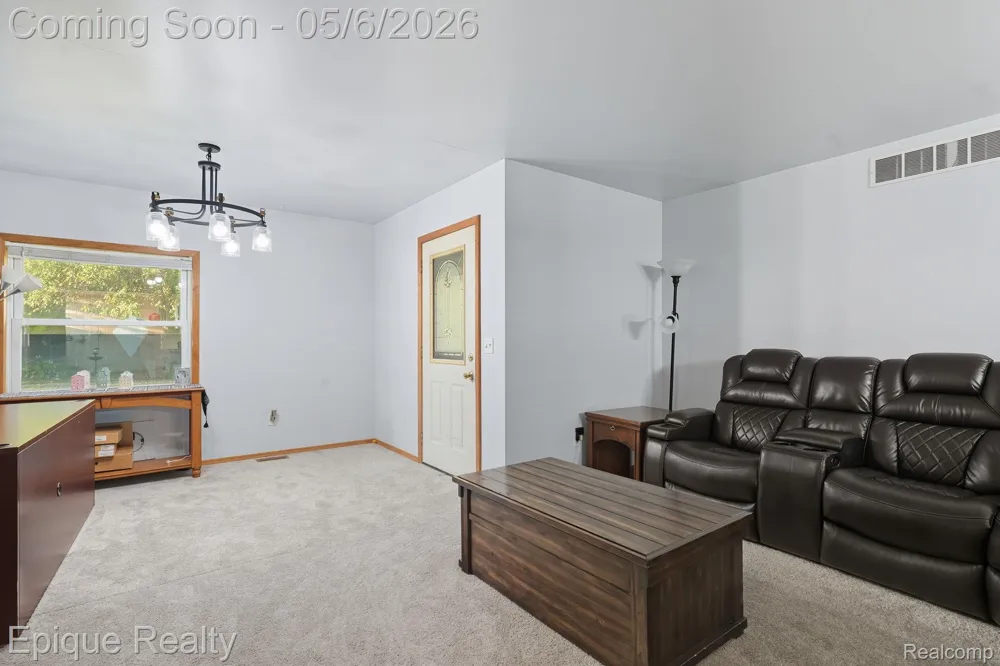 8150 Runyan Lake Road Fenton City, MI 48430