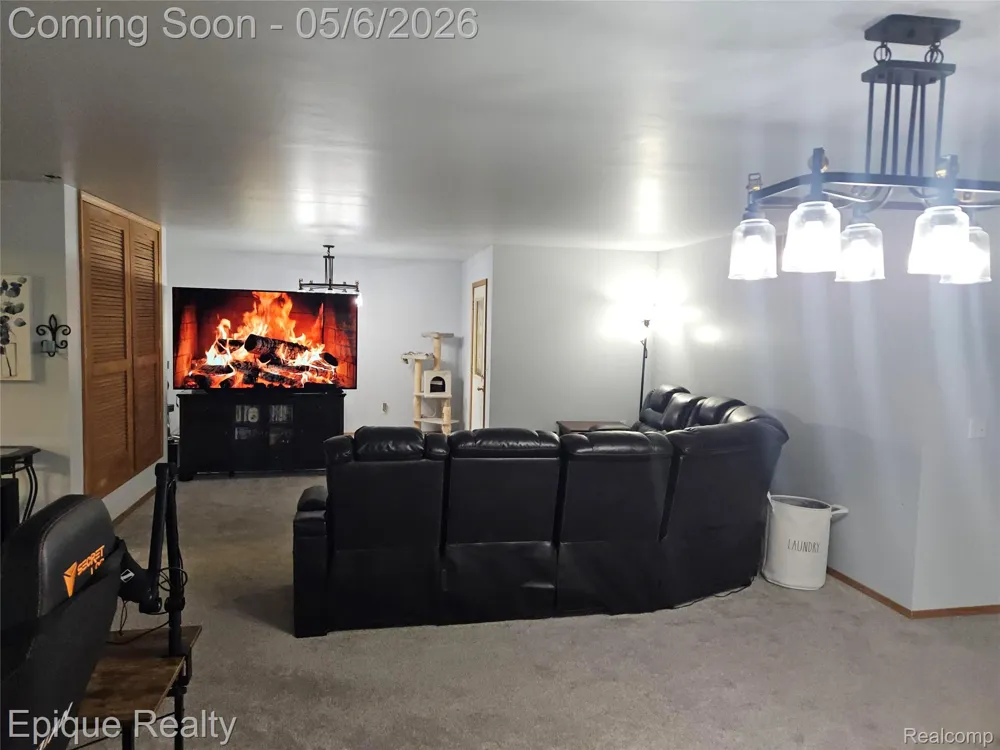 8150 Runyan Lake Road Fenton City, MI 48430