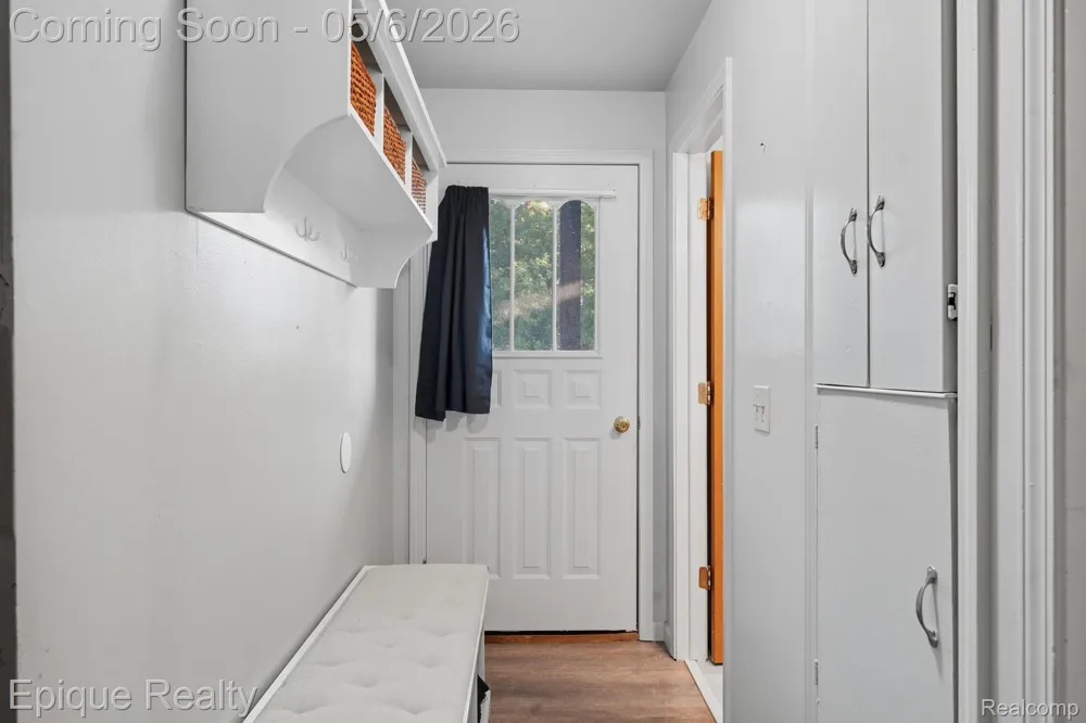 8150 Runyan Lake Road Fenton City, MI 48430