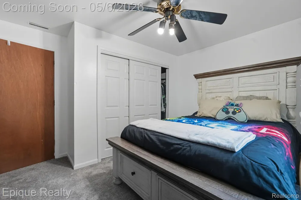 8150 Runyan Lake Road Fenton City, MI 48430