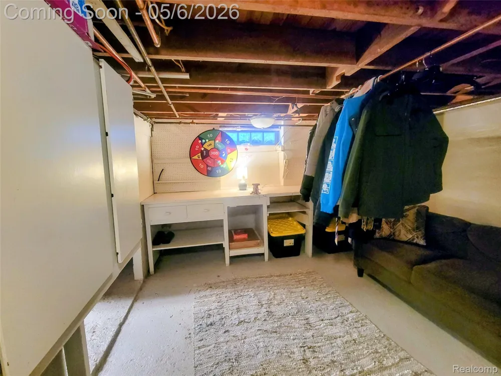 17134 Brady Redford Charter Township, MI 48240