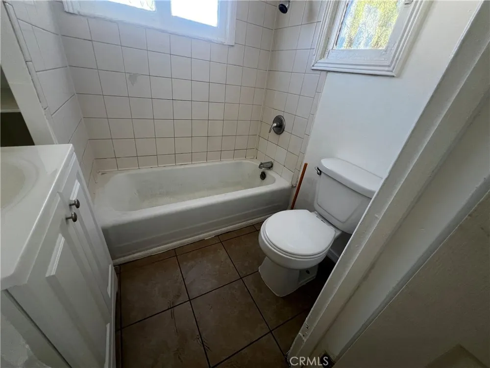 408 Bazoobuth Needles, CA 92363