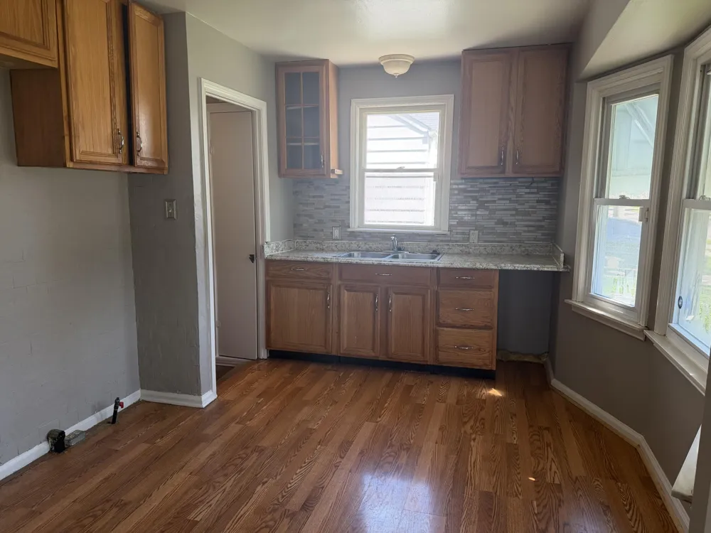 19421 Elkhart Street Harper Woods City, MI 48225