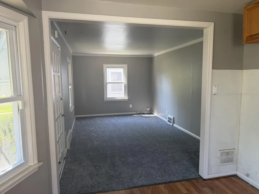 19421 Elkhart Street Harper Woods City, MI 48225