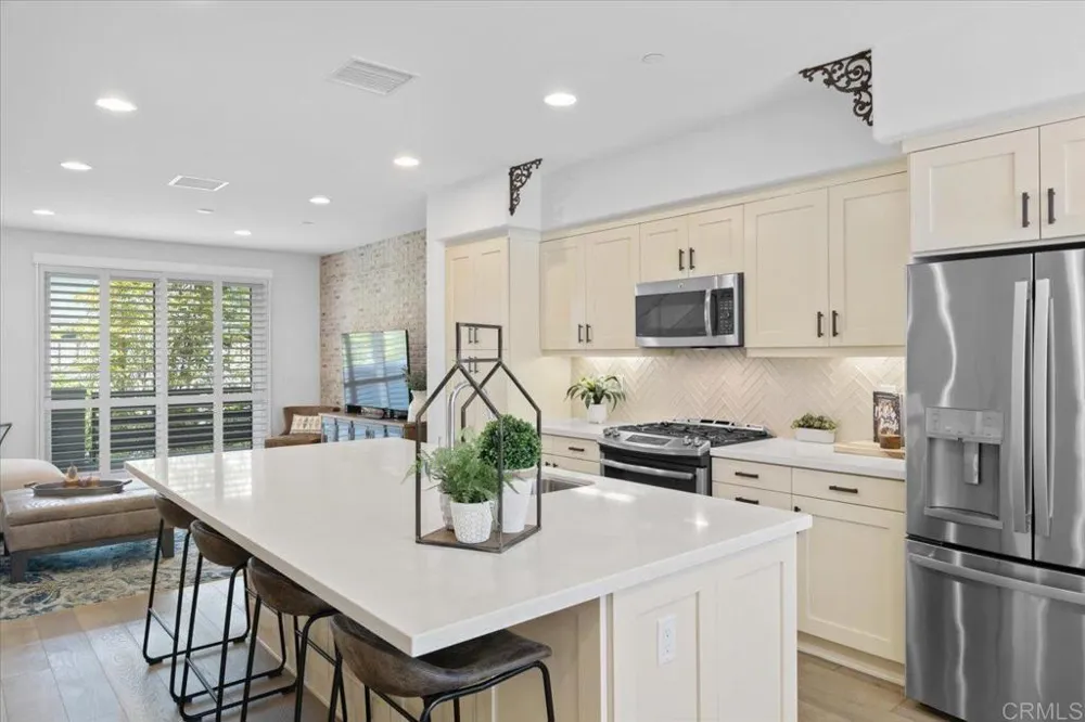2511 State Street Carlsbad, CA 92008