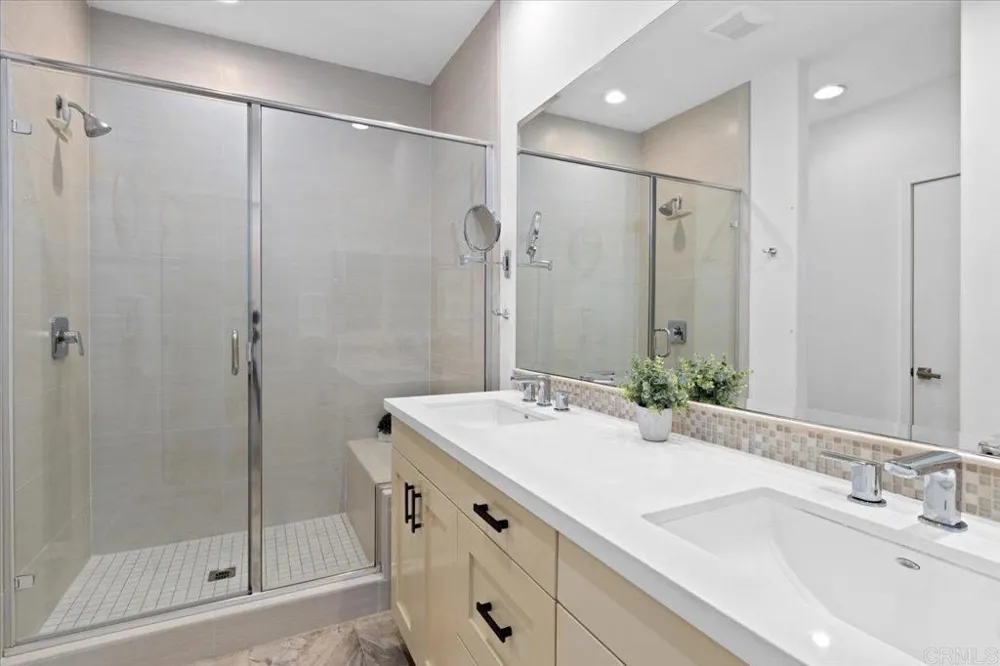 2511 State Street Carlsbad, CA 92008