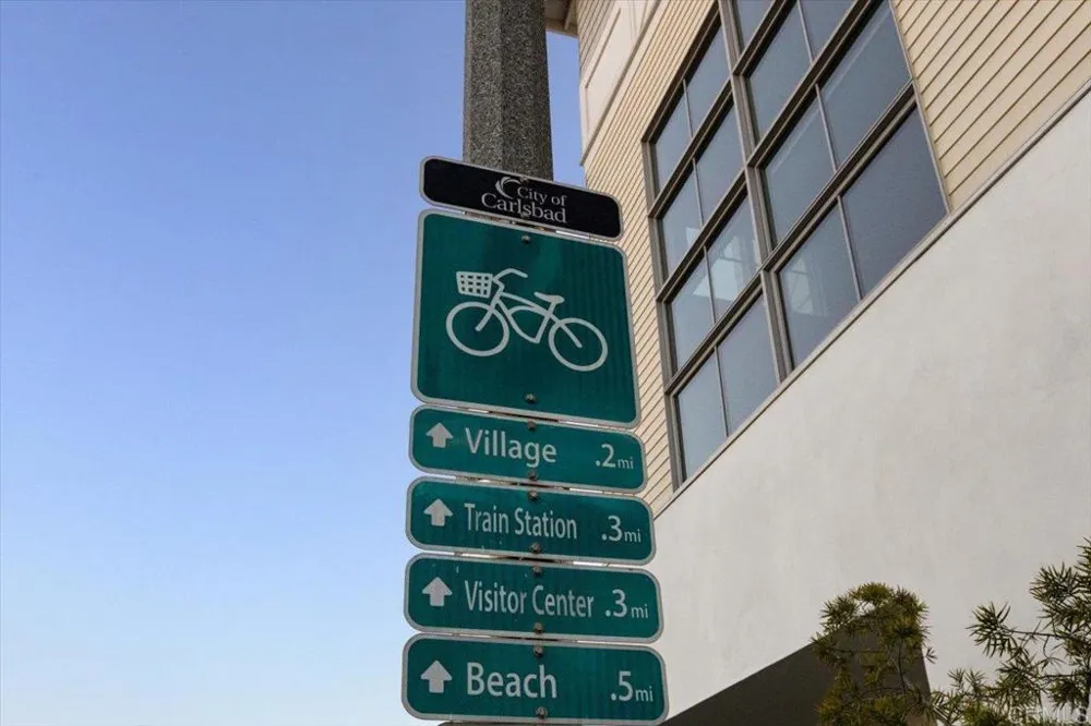 2511 State Street Carlsbad, CA 92008