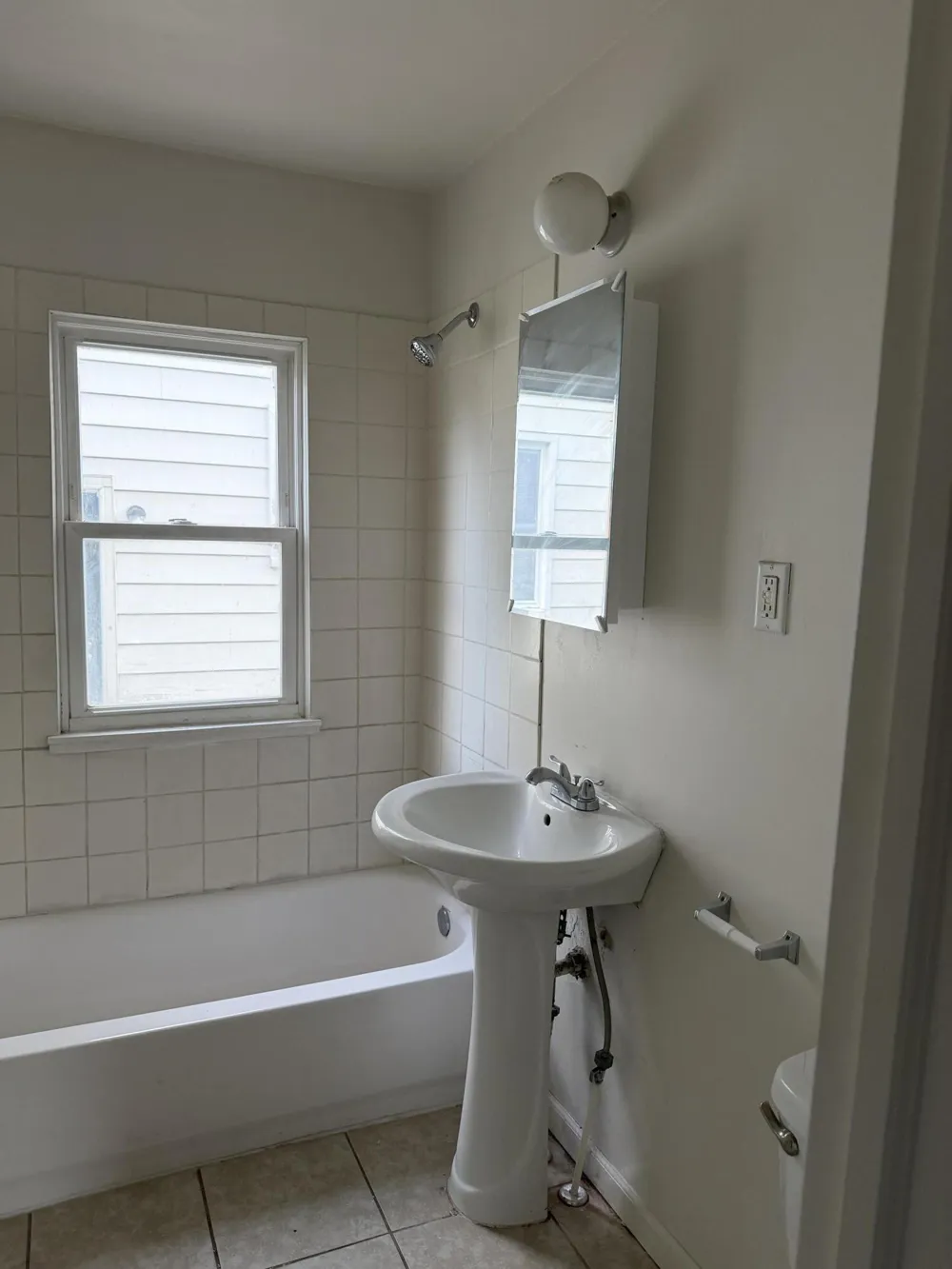 22864 Piper Avenue Eastpointe, MI 48021