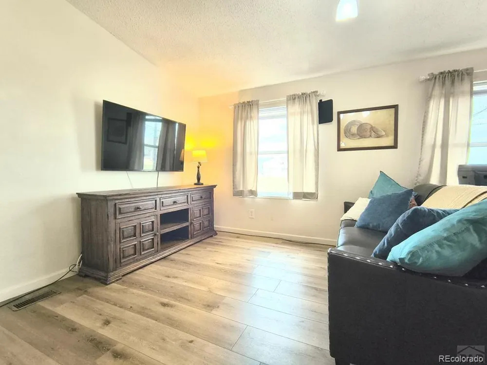 4649 Huajatolla Drive Colorado City, CO 81019