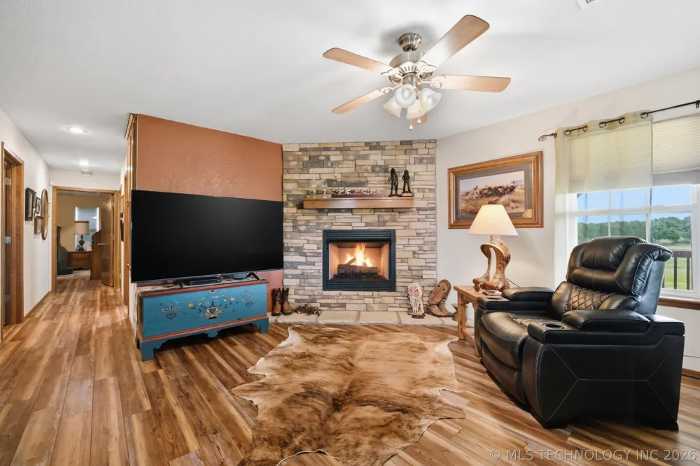 11964 NS 3590 Seminole, OK 74868