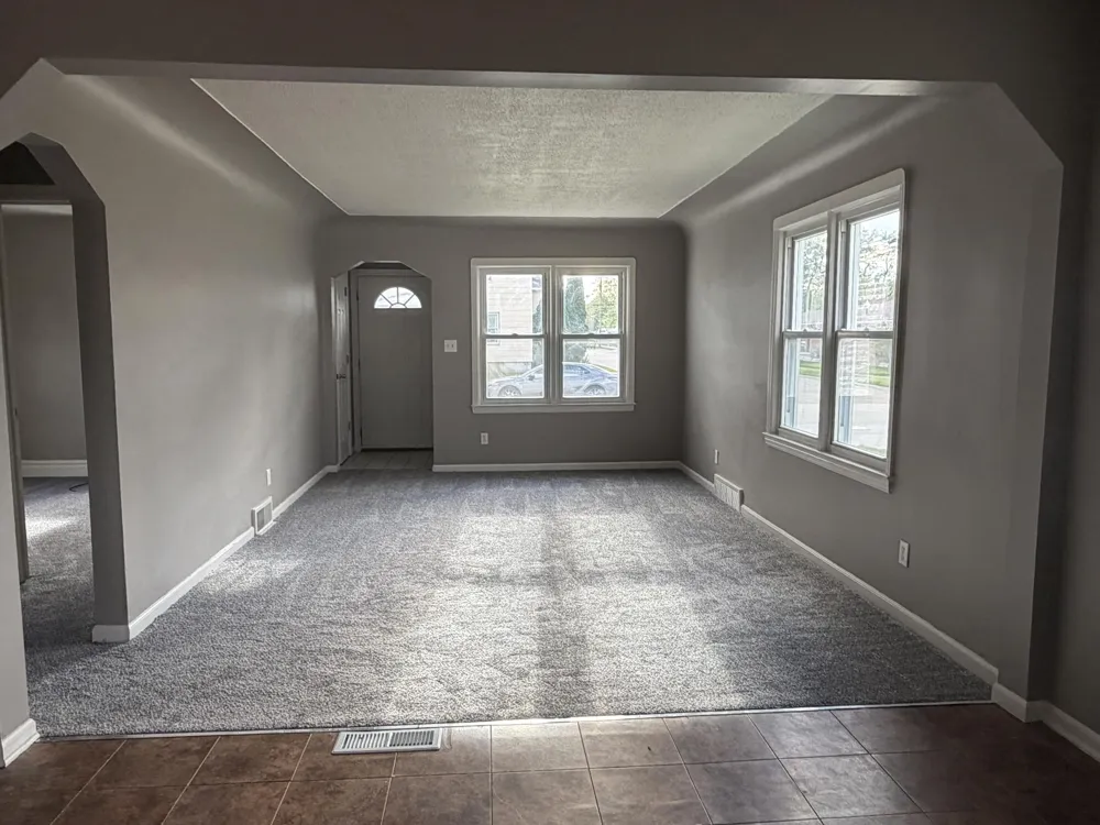 22864 Piper Avenue Eastpointe City, MI 48021