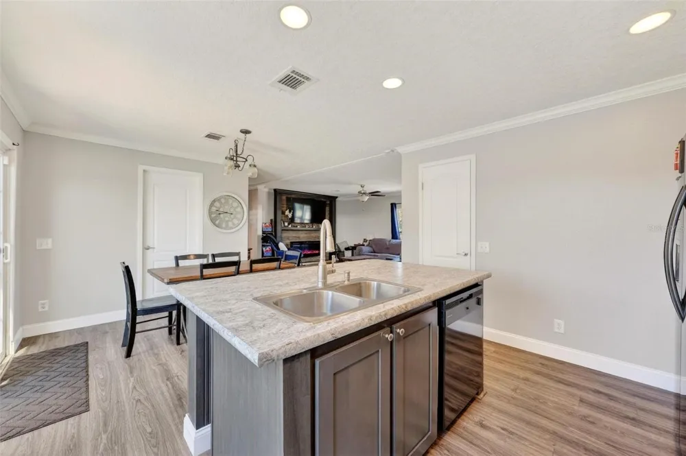 18350 SE 42ND PLACE Morriston, FL 32668