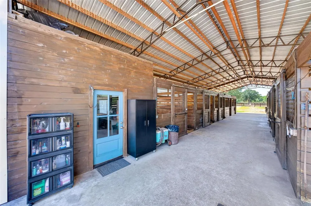 18350 SE 42ND PLACE Morriston, FL 32668