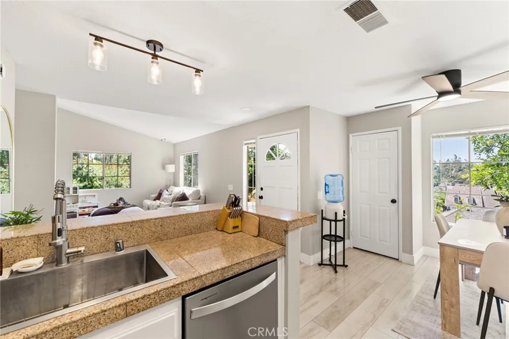 21256 Camelia Lake Forest, CA 92630