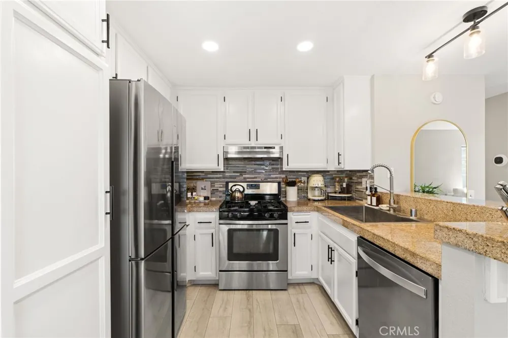 21256 Camelia Lake Forest, CA 92630