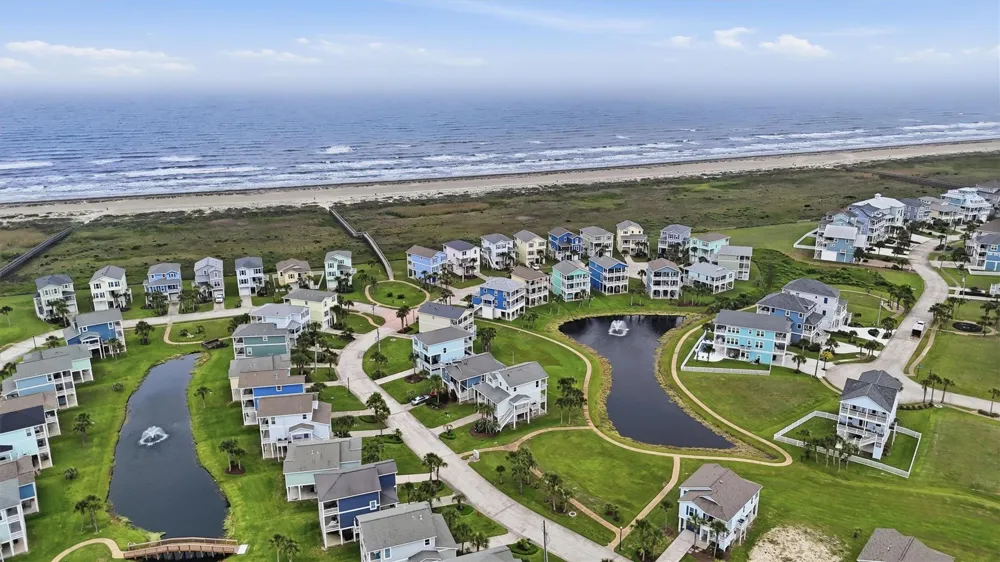 4130 King Rail Circle Galveston, TX 77554
