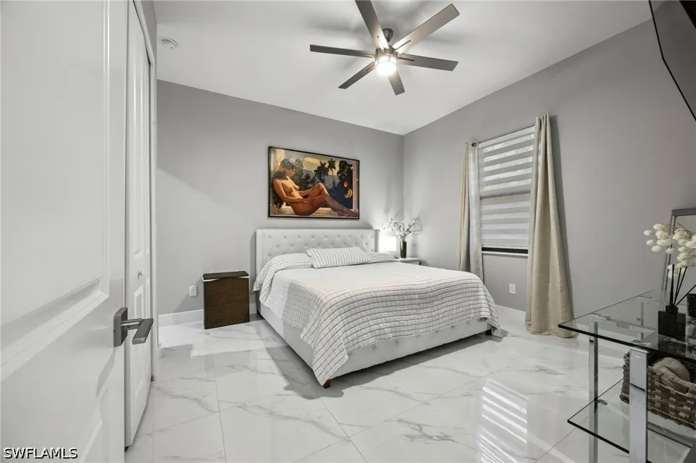 6th Avenue SE Naples, FL 34117