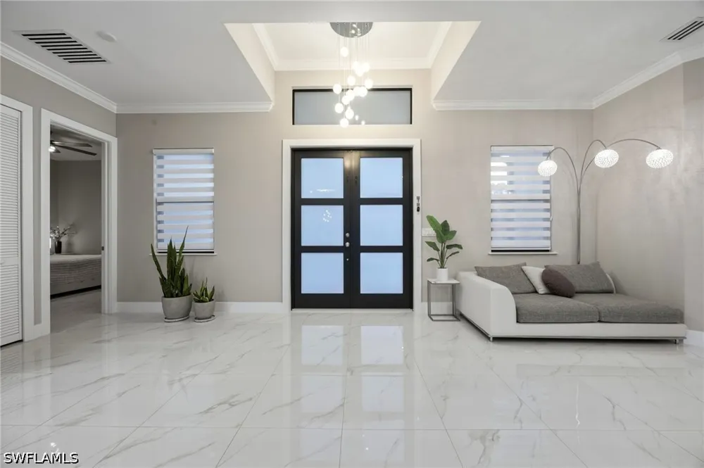 6th Avenue SE Naples, FL 34117