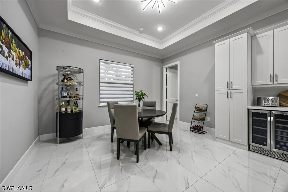6th Avenue SE Naples, FL 34117