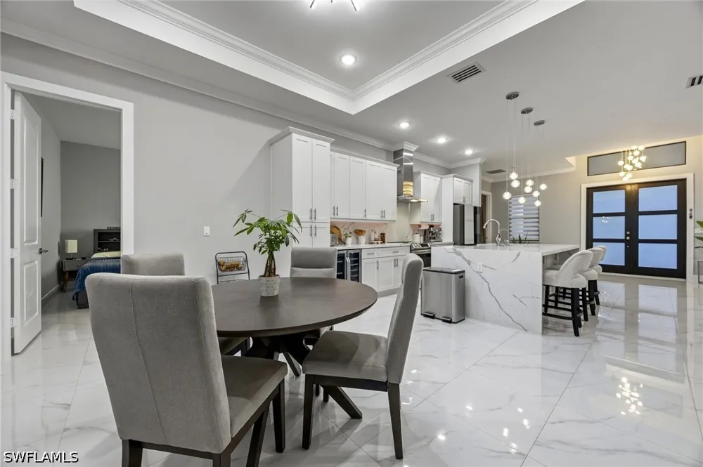 6th Avenue SE Naples, FL 34117