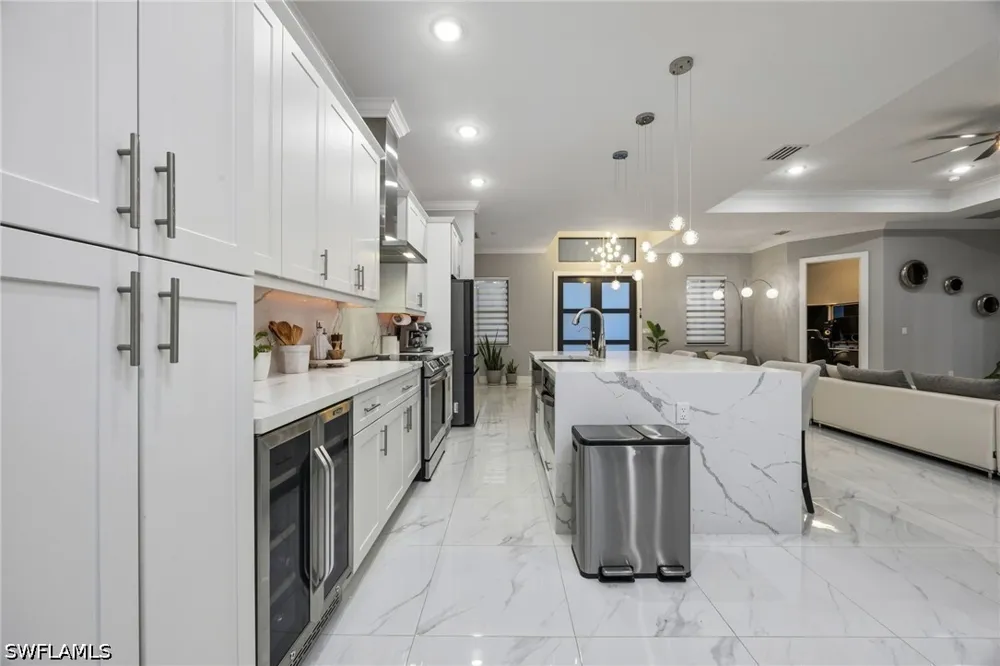 6th Avenue SE Naples, FL 34117