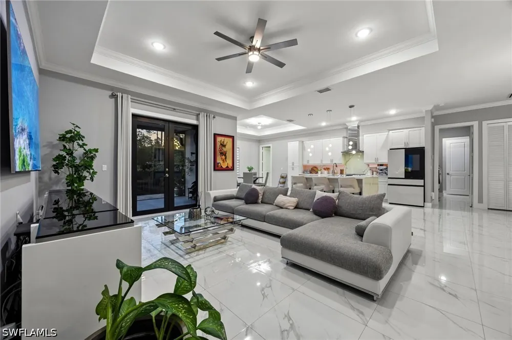 6th Avenue SE Naples, FL 34117
