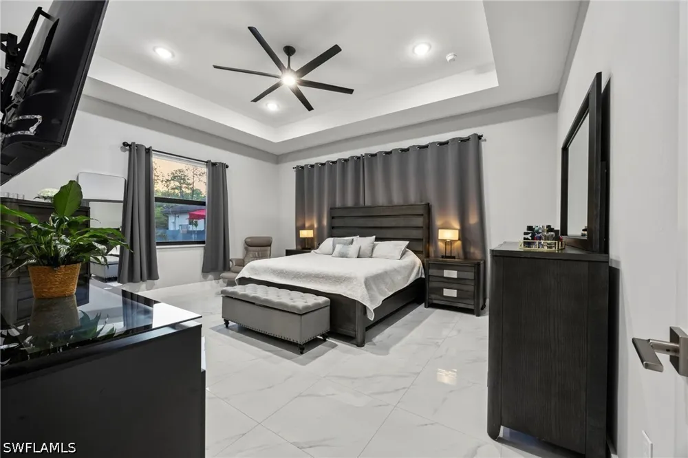 6th Avenue SE Naples, FL 34117