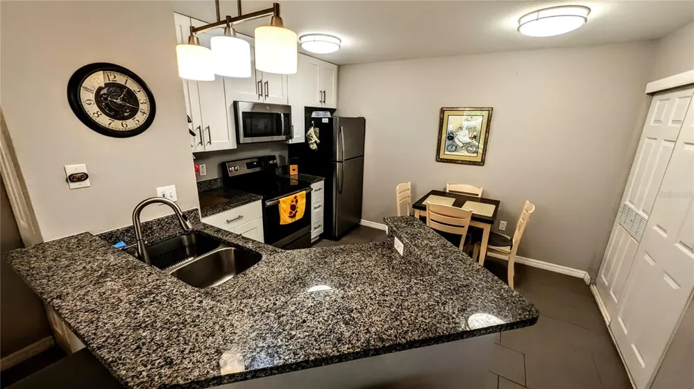 850 S TAMIAMI TRAIL #409 Sarasota, FL 34236