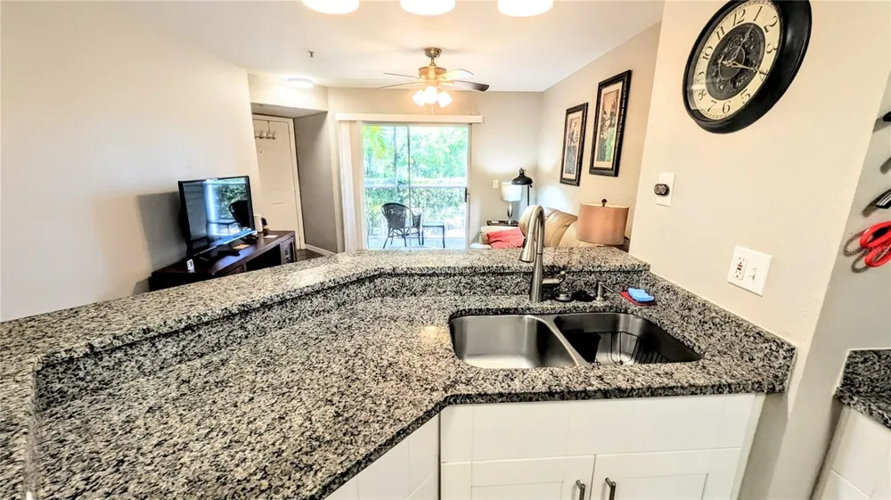 850 S TAMIAMI TRAIL #409 Sarasota, FL 34236