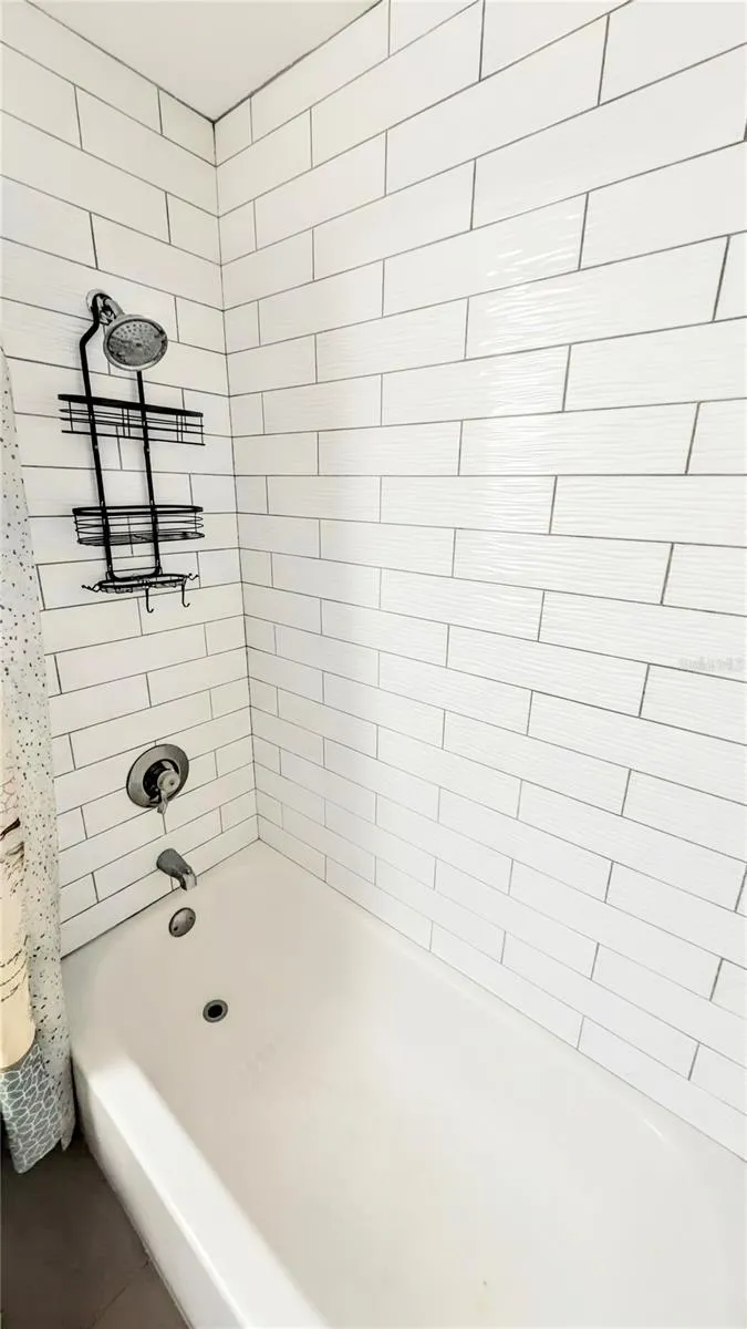 850 S TAMIAMI TRAIL #409 Sarasota, FL 34236