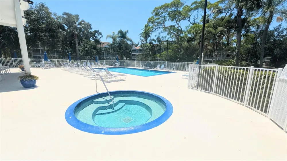 850 S TAMIAMI TRAIL #409 Sarasota, FL 34236